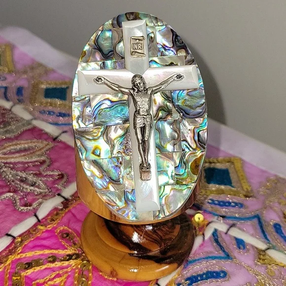 Jesus On Cross With Abalone Background. Made In Holy Land. 4" Tall 2"Wide. - Picture 1 of 4
